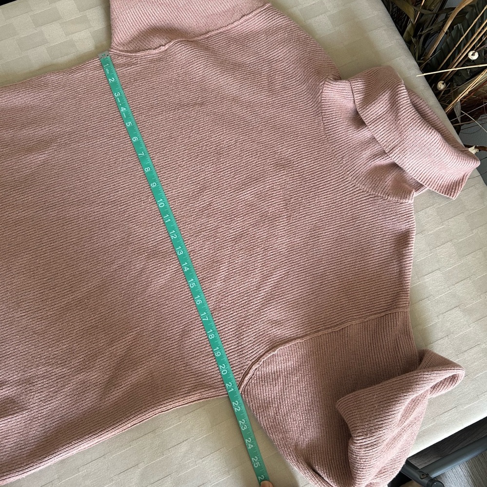 Free People Structured Knit Oversized Tunic Sweater in Dusty Mauve - Picture 12 of 13